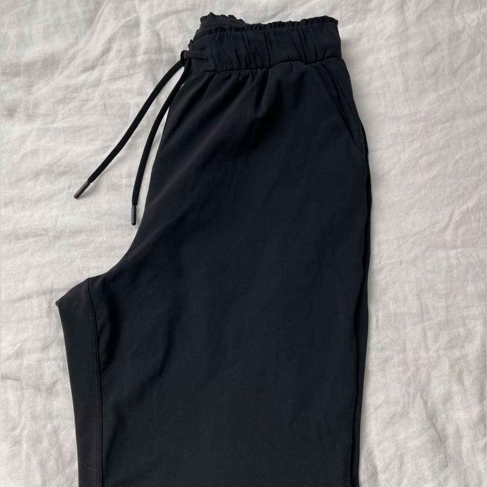 Lululemon Stretch Highrise Jogger